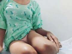 Vedika\'s cock-squeezing sissy culo gets ferociously banged in wondrous undergarments